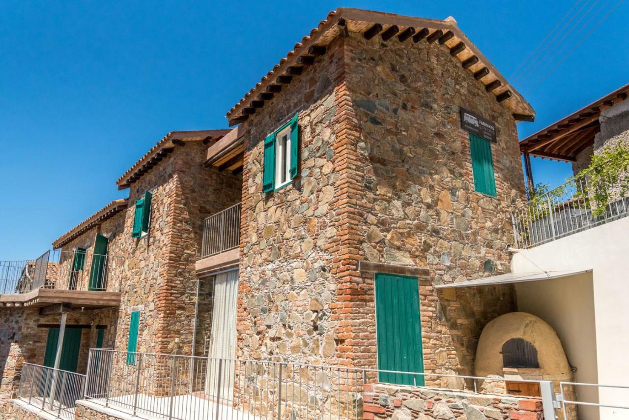 Farmakas Living Guest House Exterior foto