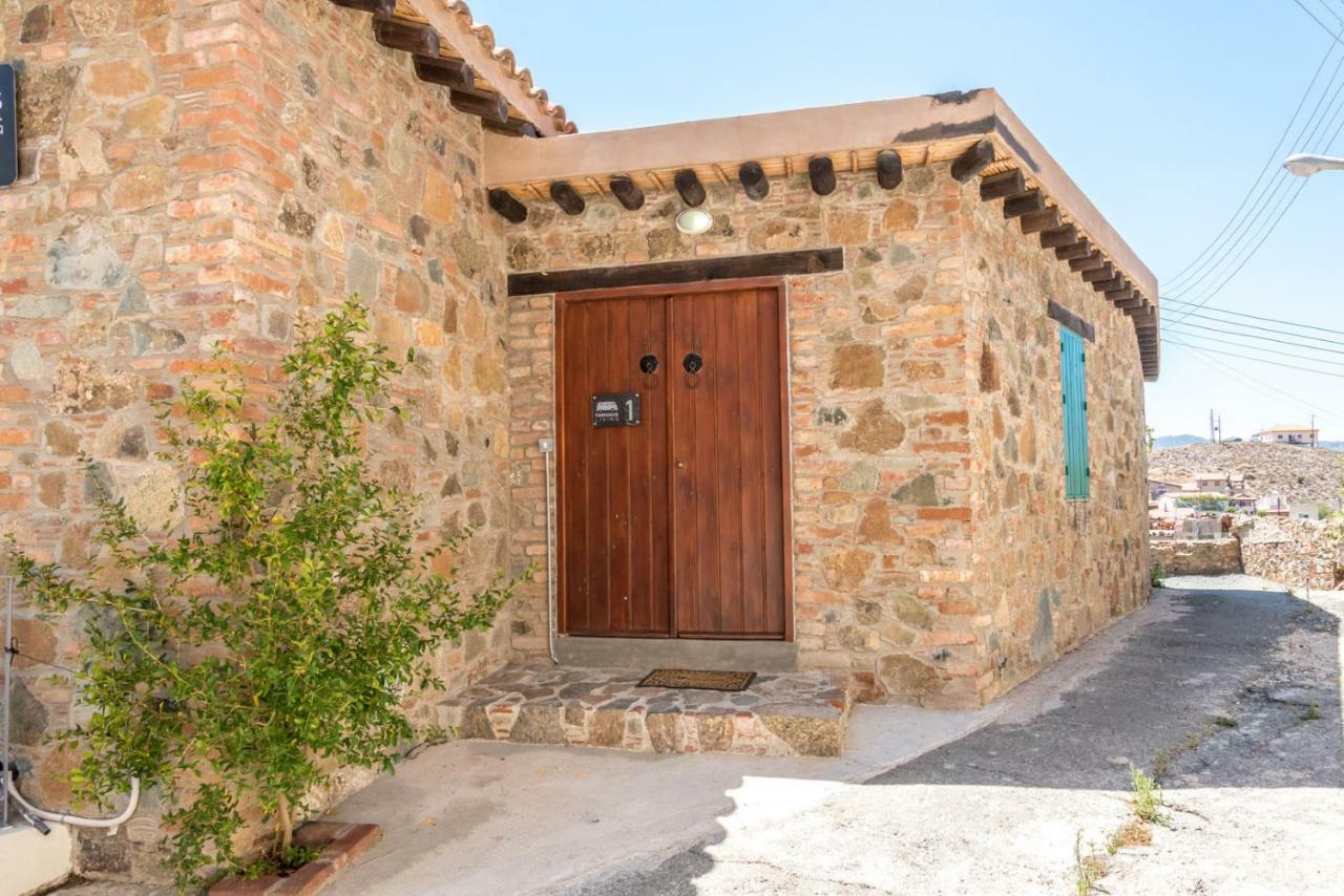 Farmakas Living Guest House Exterior foto