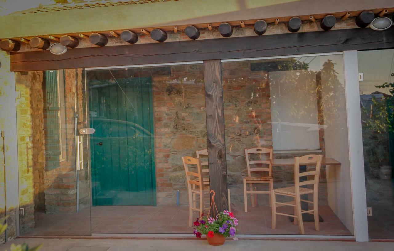 Farmakas Living Guest House Exterior foto